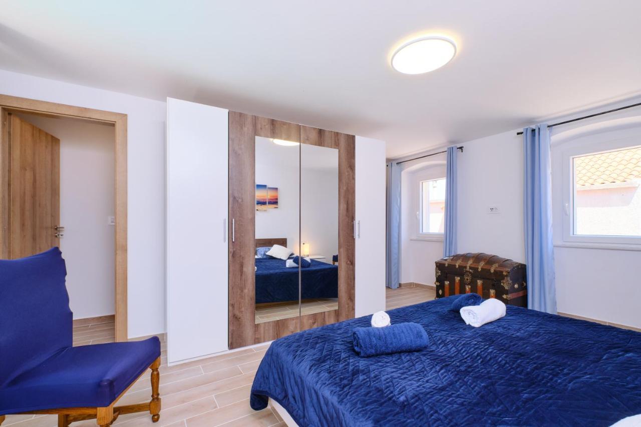 Apartment Kaleta Sveti Jakov Екстериор снимка