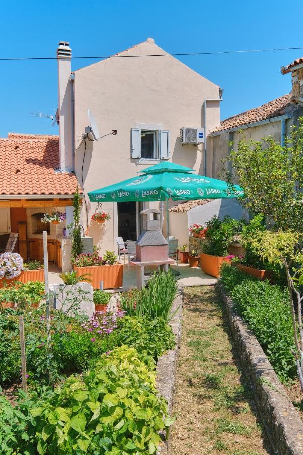 Apartment Kaleta Sveti Jakov Екстериор снимка